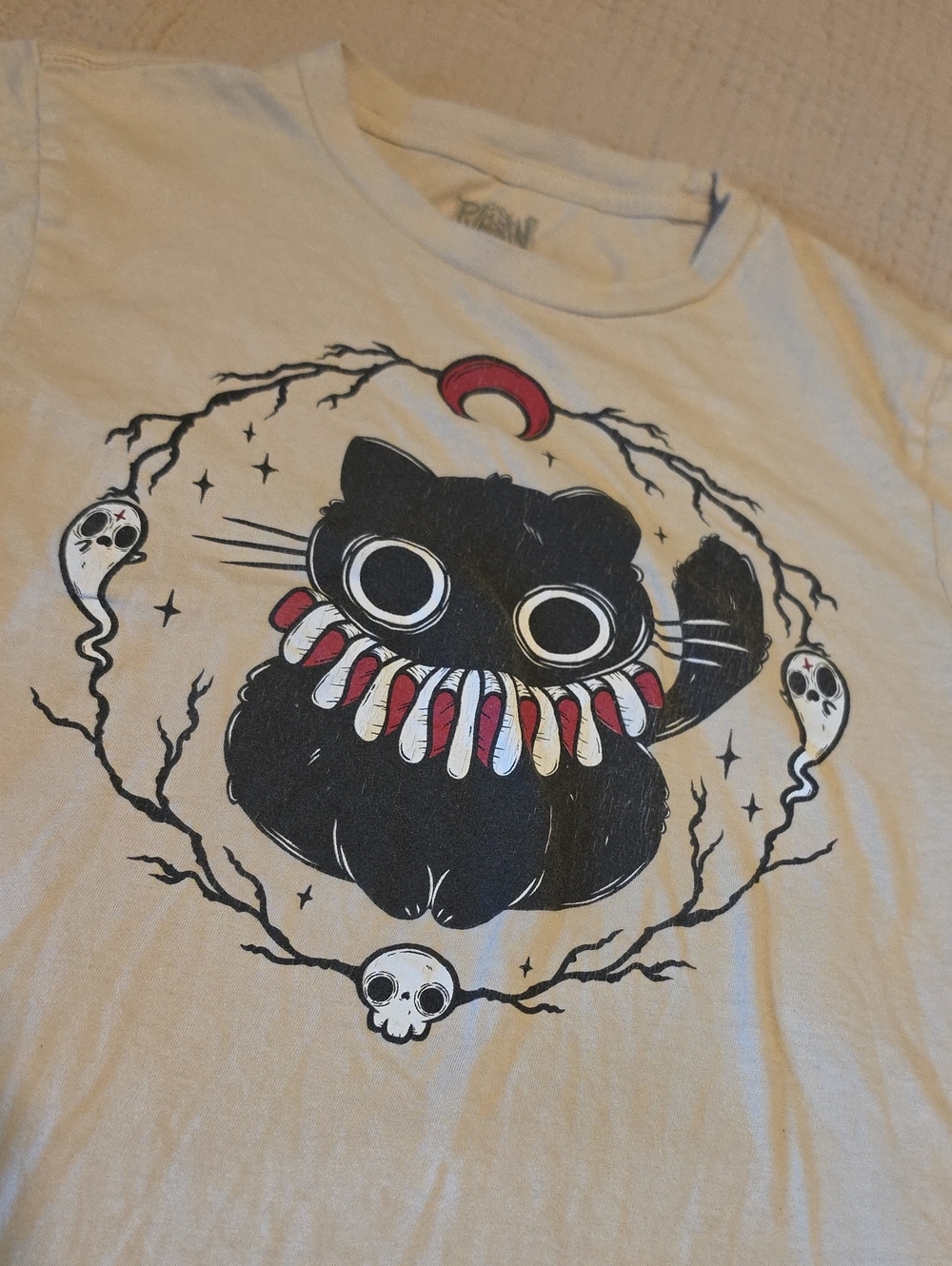 Black Cat Circus Kitty T-shirt